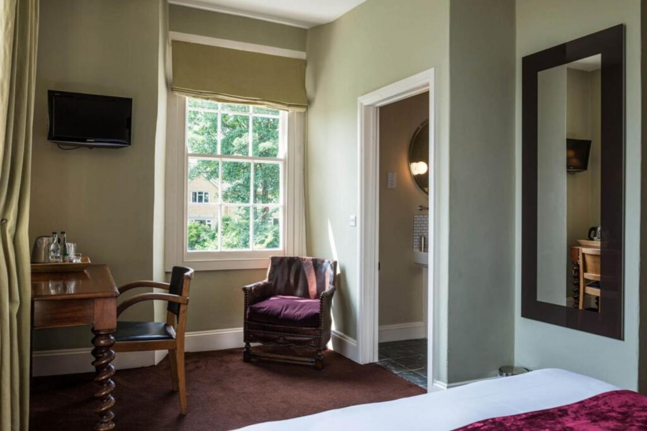 The Castle Inn Bradford-On-Avon ภายนอก รูปภาพ