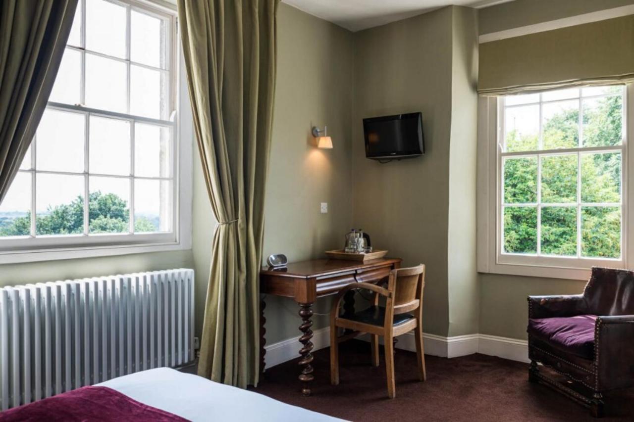 The Castle Inn Bradford-On-Avon ภายนอก รูปภาพ
