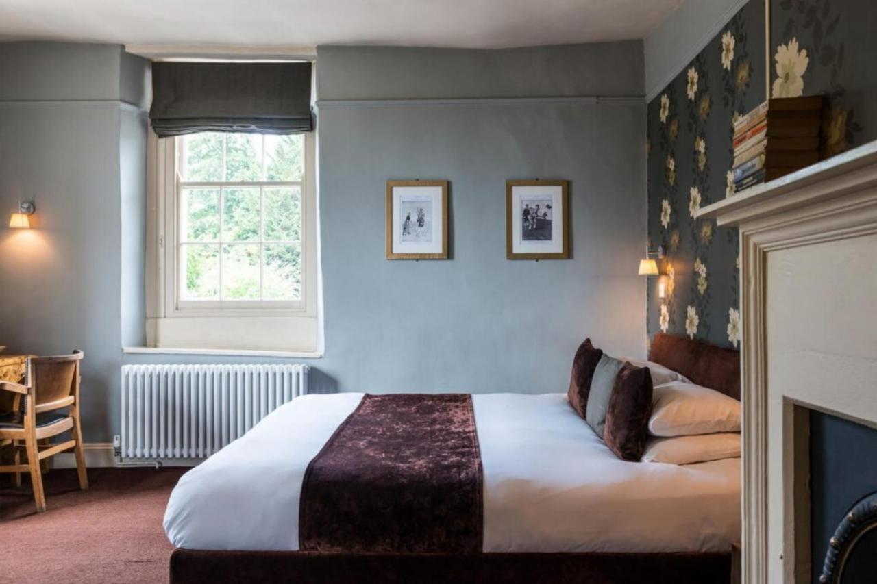 The Castle Inn Bradford-On-Avon ภายนอก รูปภาพ